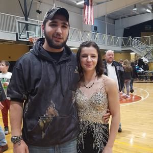 Meet your Posher, Mackenzie